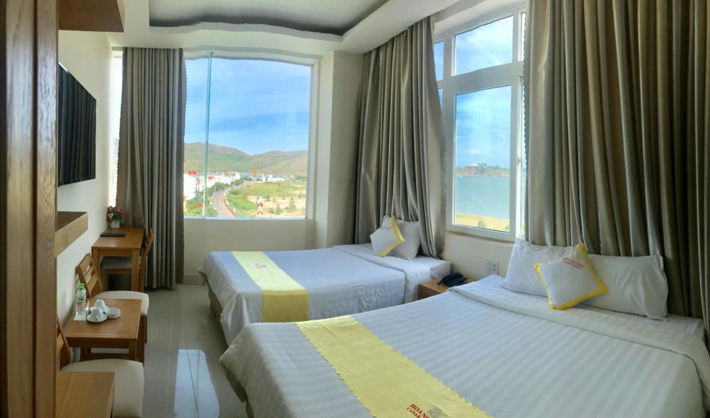 Hoang Yen Canary Hotel — 5