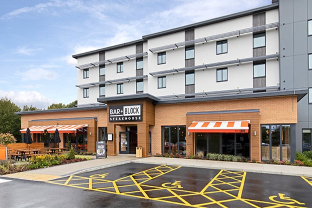 Premier Inn Winnersh image