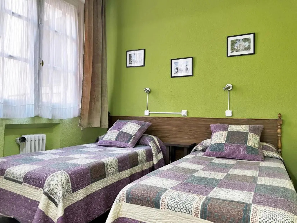 Standard Double room (twin beds)