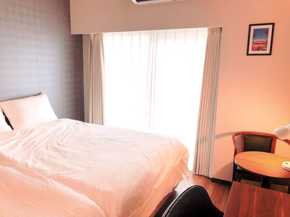 Ten Point Hotel — 5