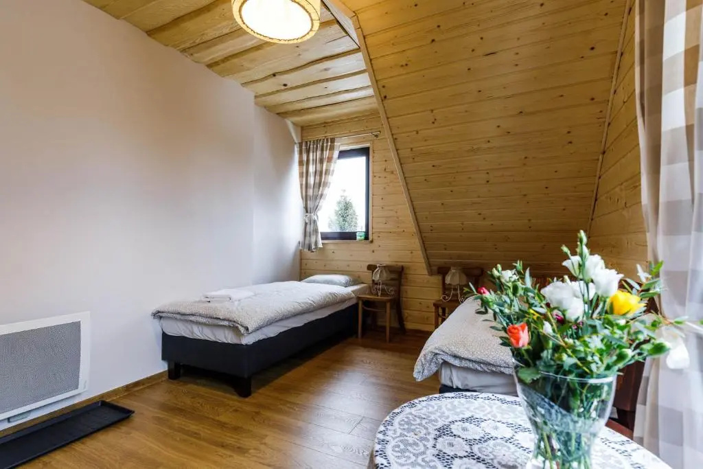 Economy room