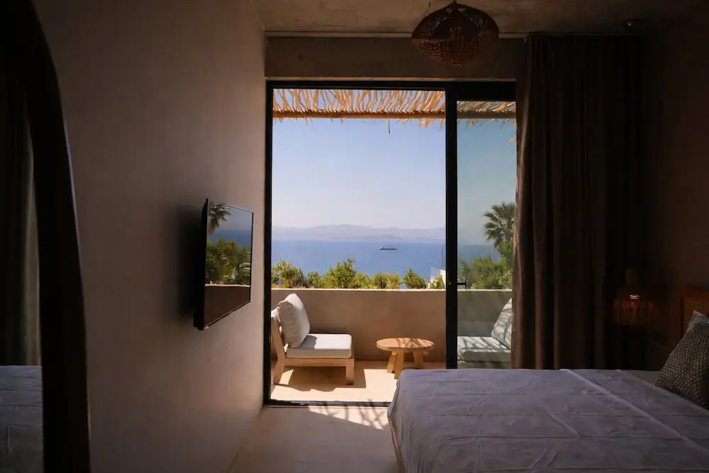 Standard room with balcony and with sea view
