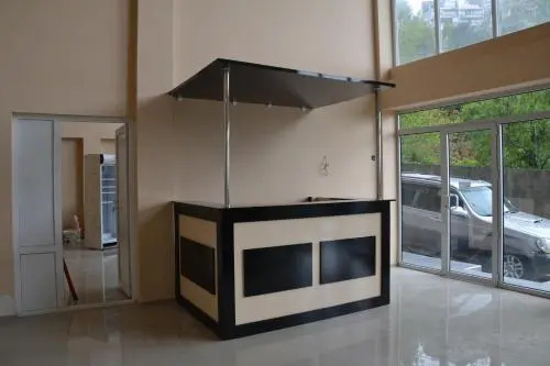 Lobby & Reception