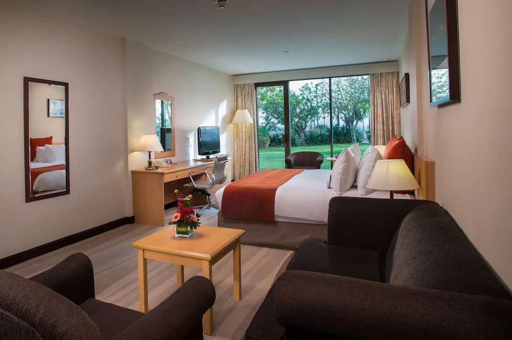 Crowne Plaza Muscat by IHG Hotel - Chambres