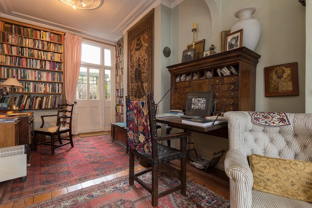 3 Bedroom Home With Garden