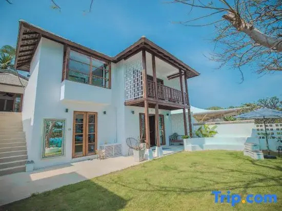 5 Bedrooms Luxury Villa with ocean view