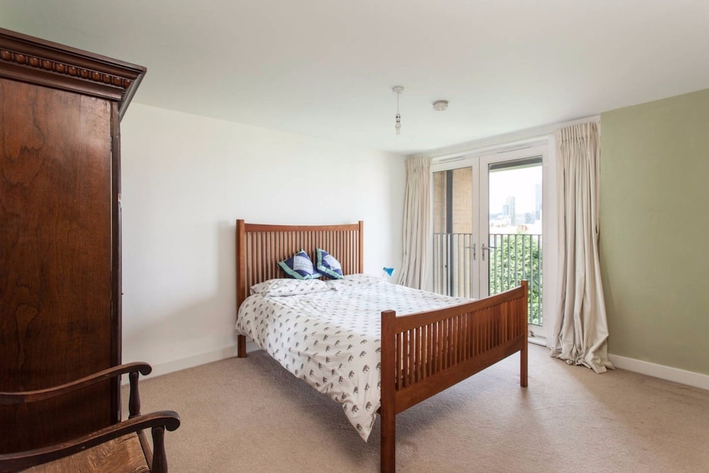 3 Bedroom Flat in Shoreditch with Roof Terrace