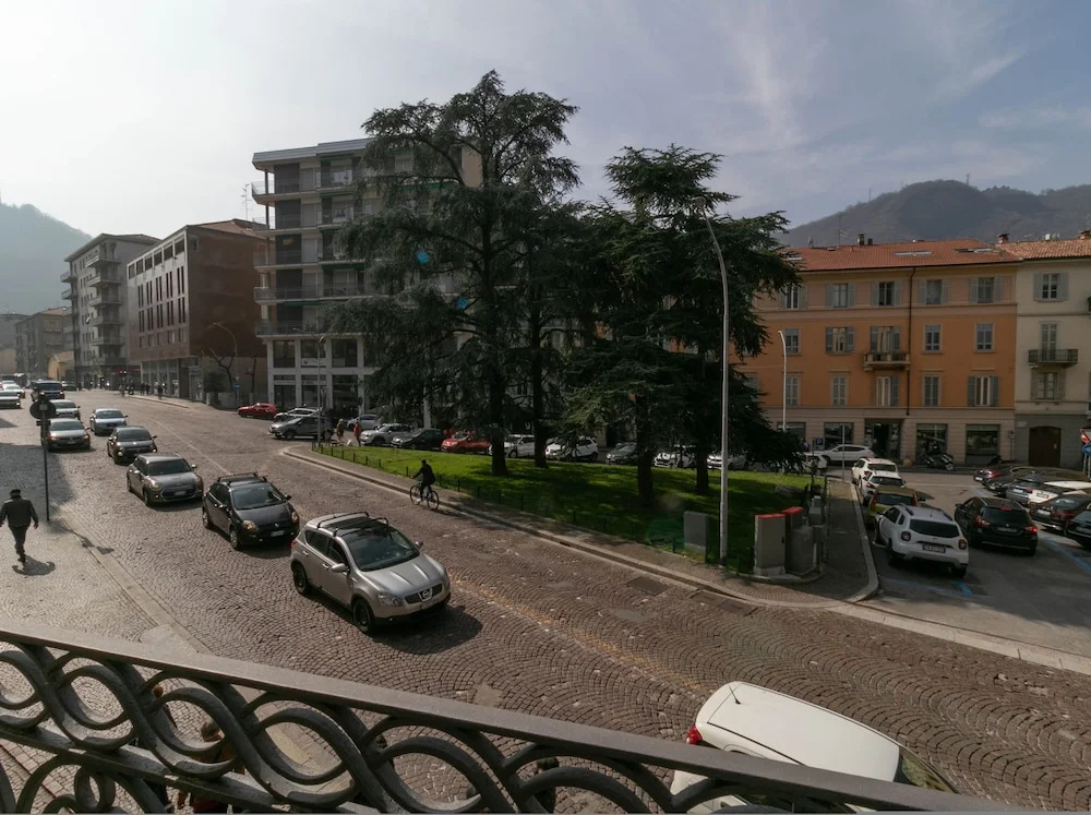 Casa Posta in Como With 1 Bedrooms and 1 Bathrooms