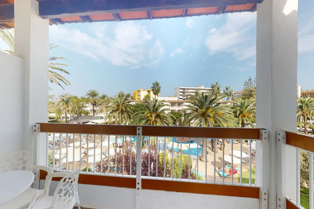 Balcony & Terrace