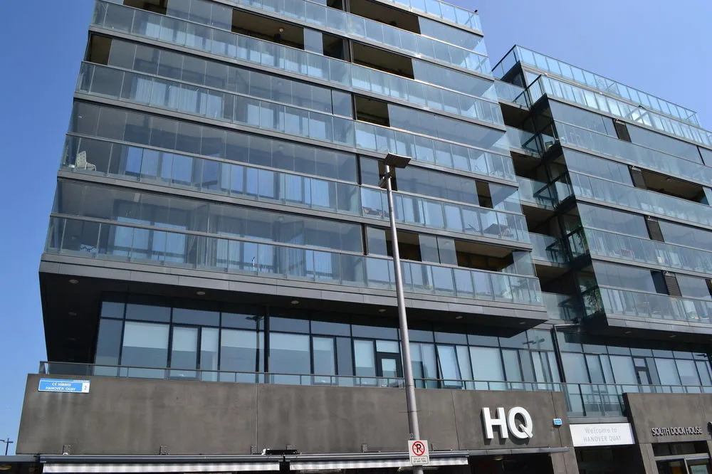 Hanover Dock Apartment