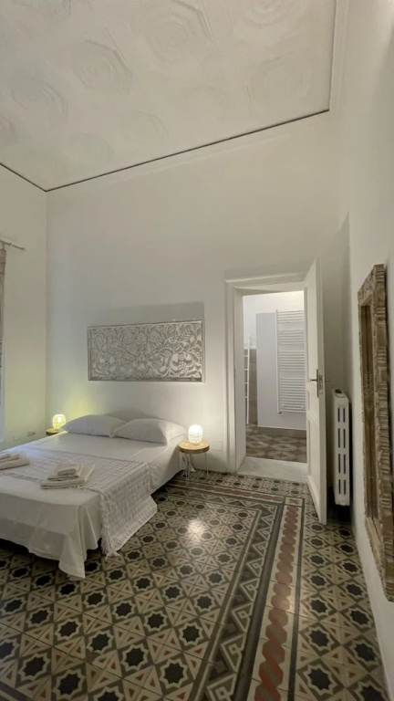 Standard Double room with balcony (full double bed)