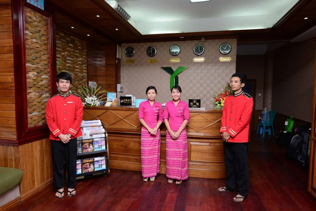 Yadanar Theingi Hotel - Général