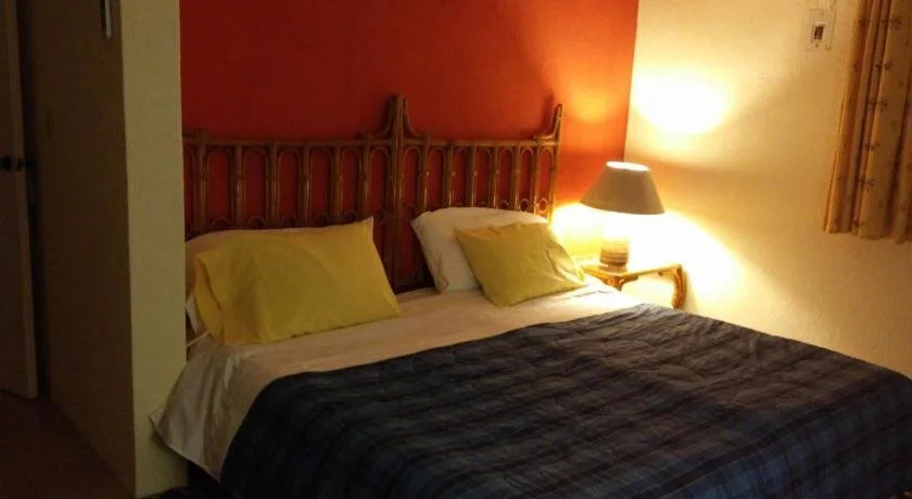 Casa Naranja Bed & Breakfast Cancun