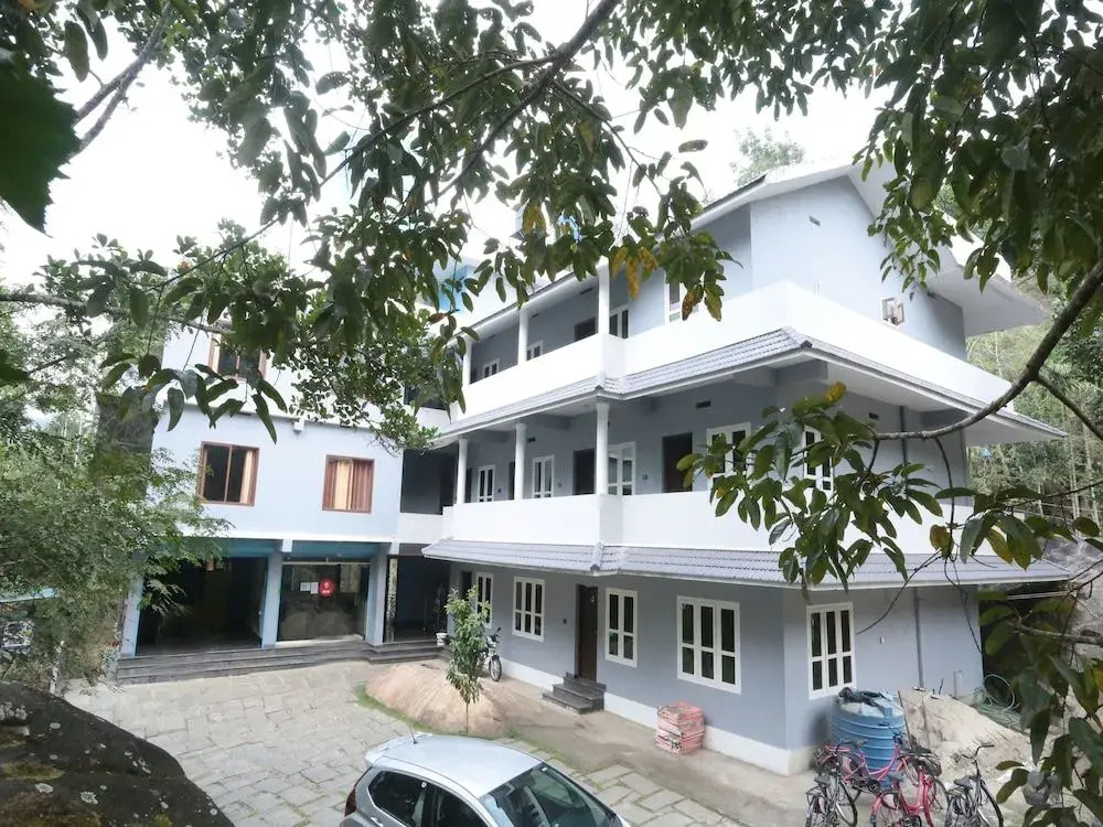 OYO 10387 Edakkal Holiday Home