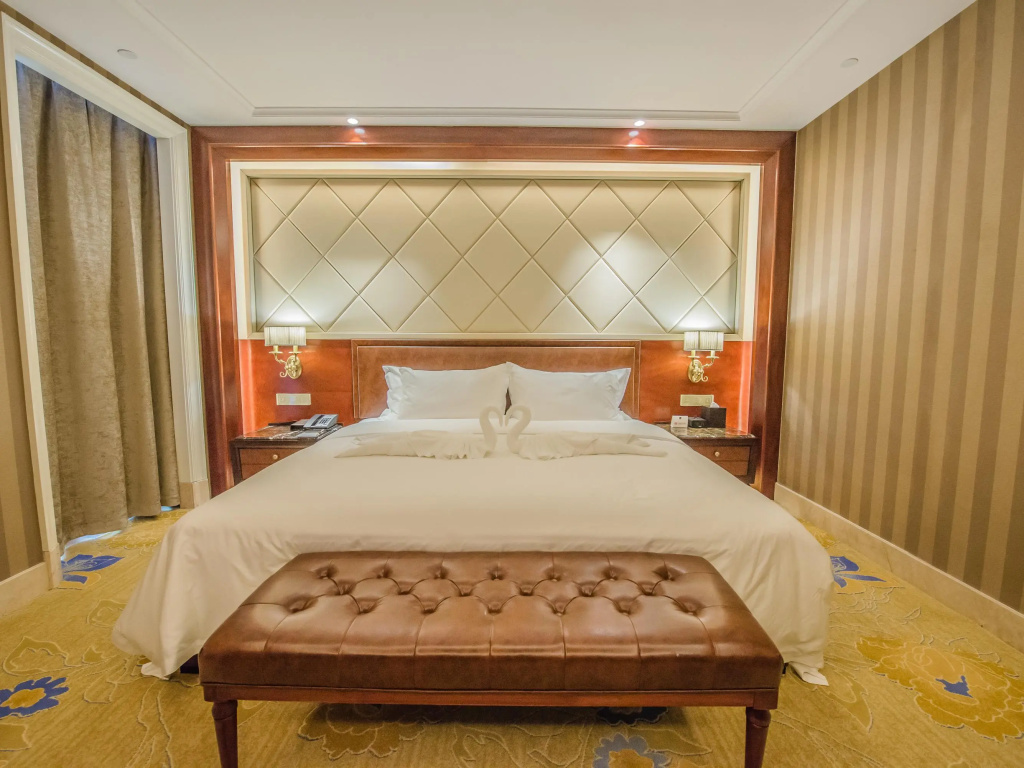 Superior Double room (full double bed)