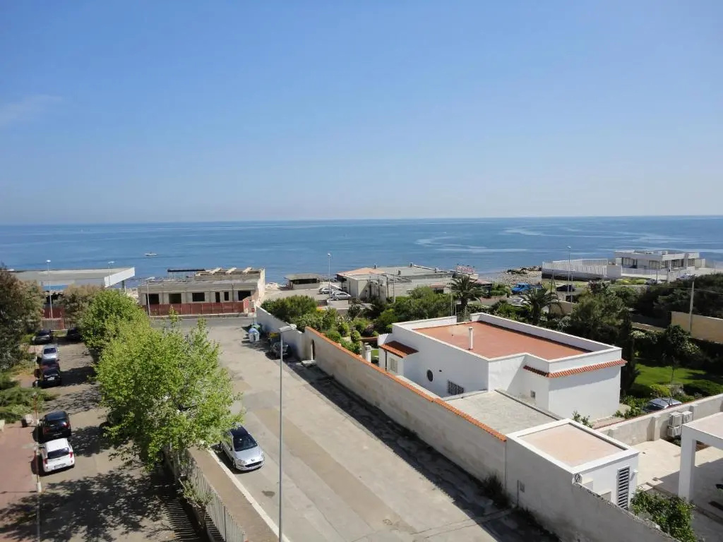 Standard Double room with balcony and with sea view (full double bed)