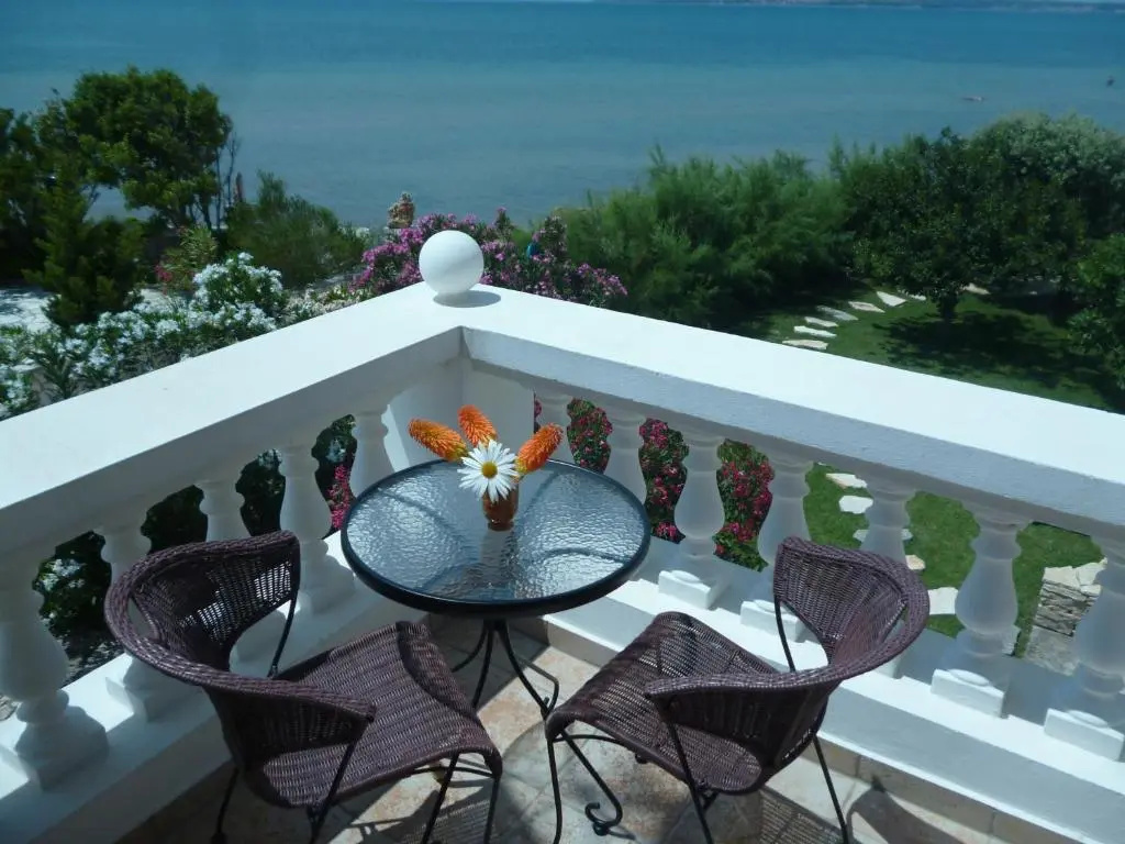 Standard Double room with balcony and with sea view (full double bed)