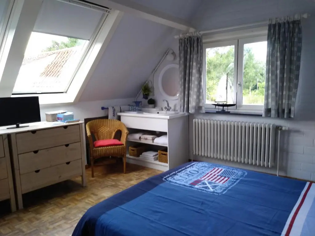 Standard Double room (full double bed)