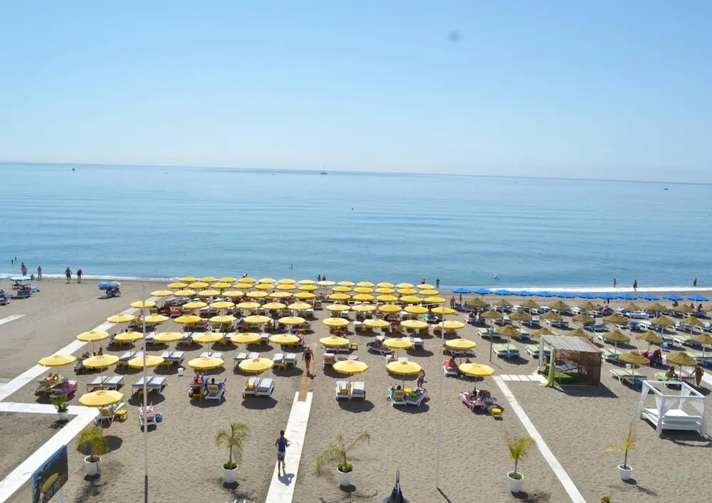 Beach & Waterfront