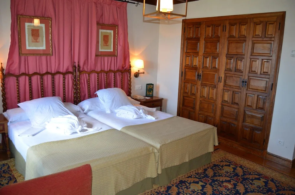 Parador De Verin - Chambres