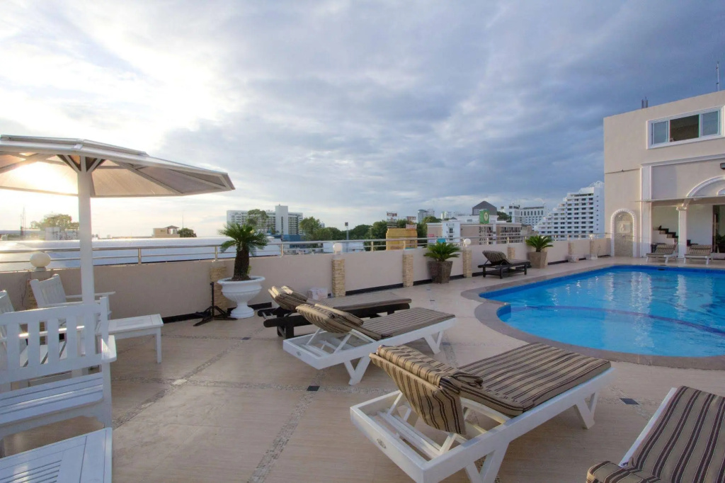 Hotel photo 13