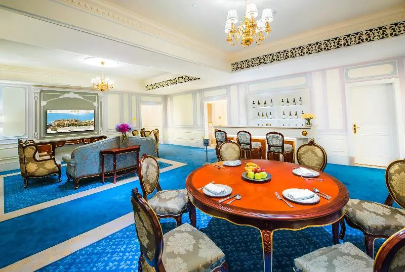 2 Bedrooms Suite with garden view