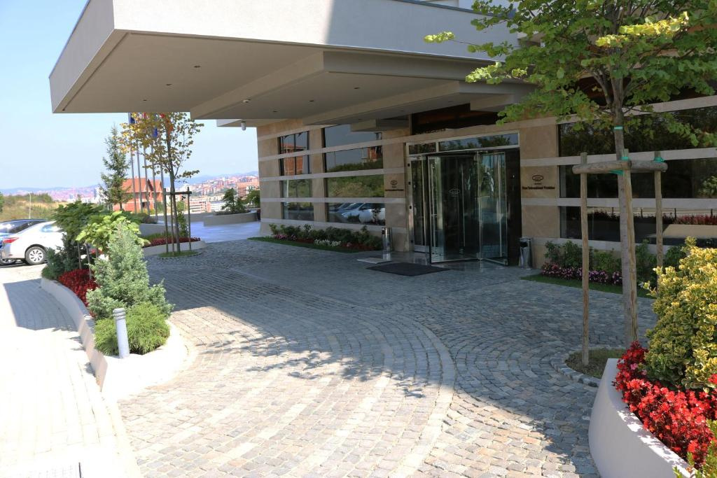 Hotel International Prishtina - 2