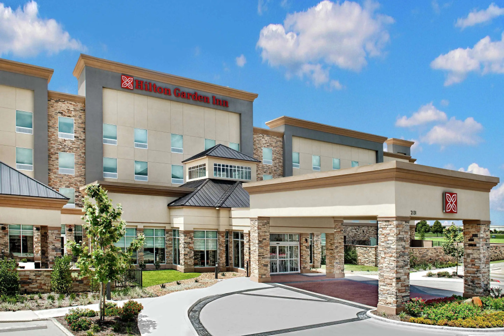 Hilton Garden Inn San Marcos - Tap to explore photos