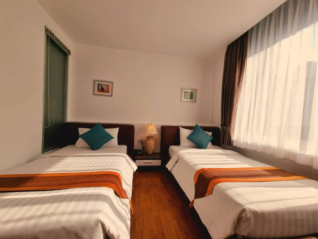 Отель The Bedrooms Boutique Hotel в Бангкоке