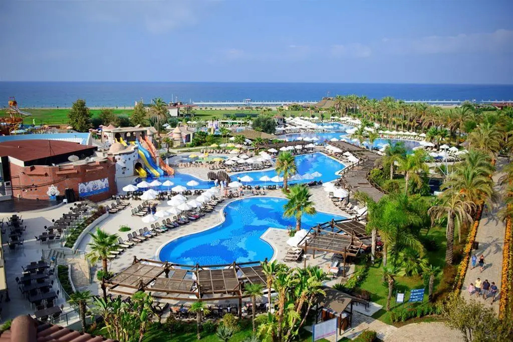 Beach & Waterfront