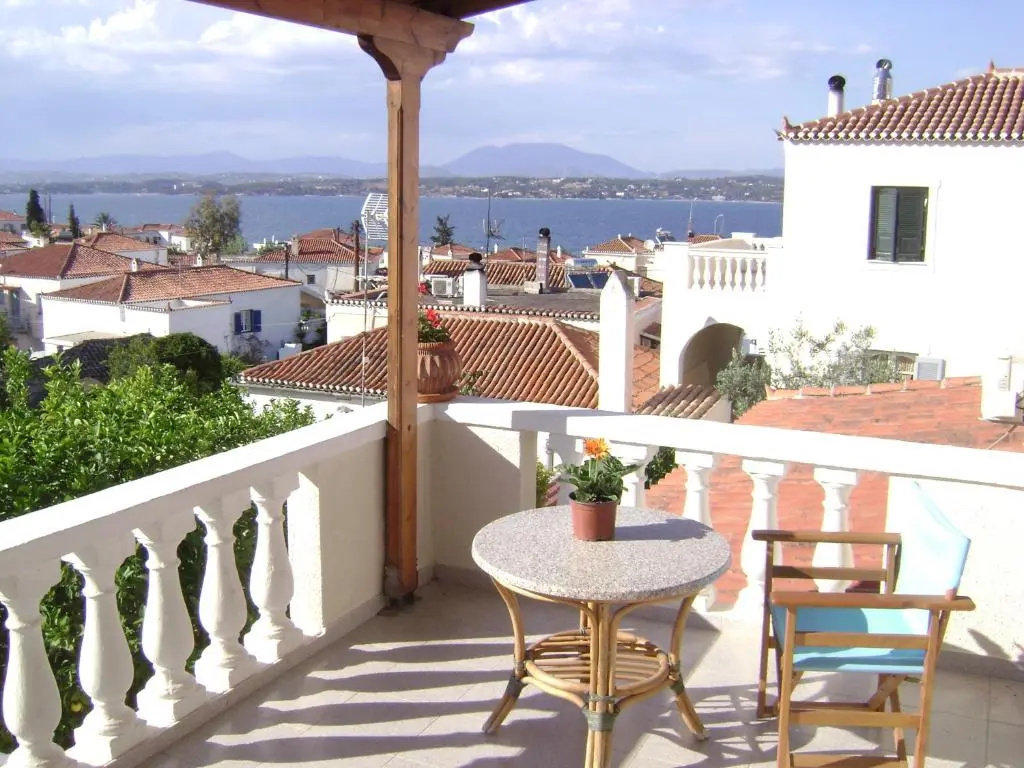 Studio with sea view