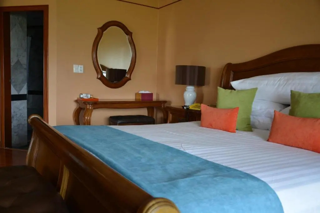 Double Junior Suite (full double bed)