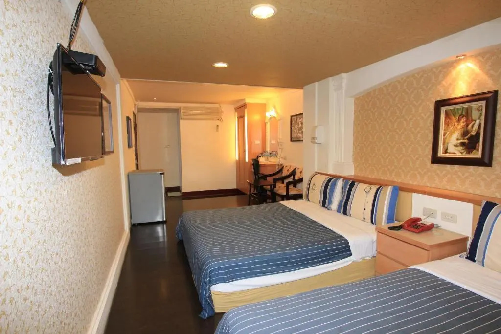 Deluxe Suite