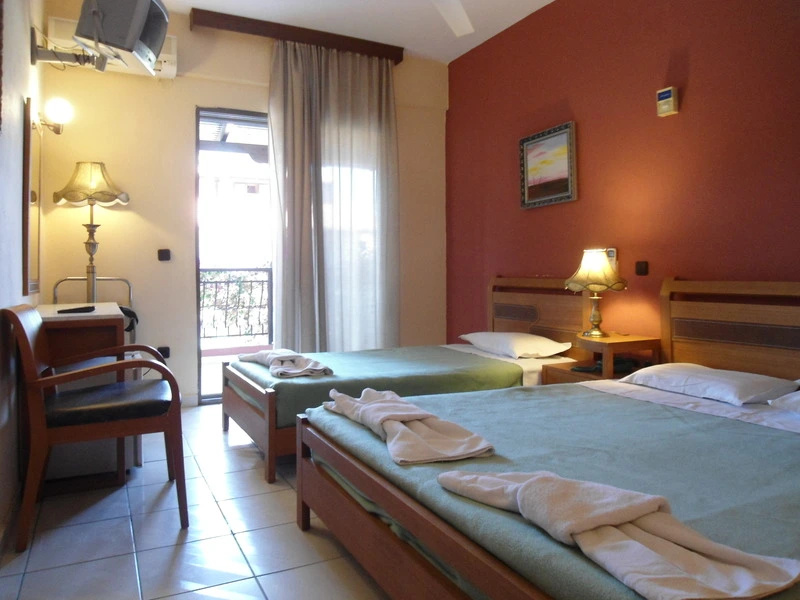 Pelli Hotel - Chambres