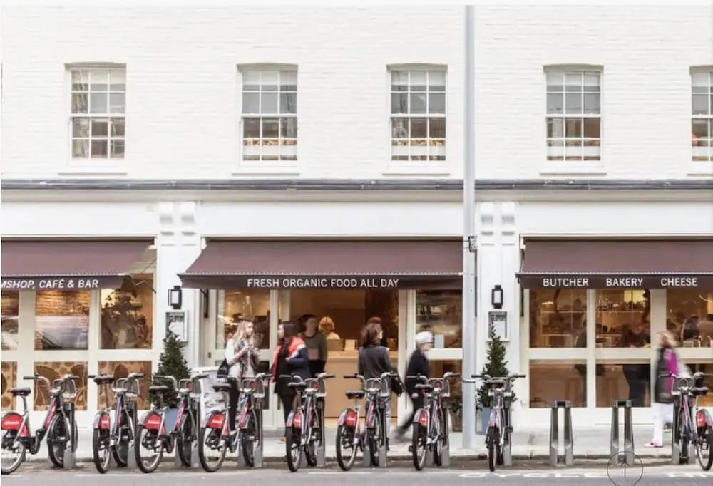 London Living 3 Bedroom Home in Chelsea
