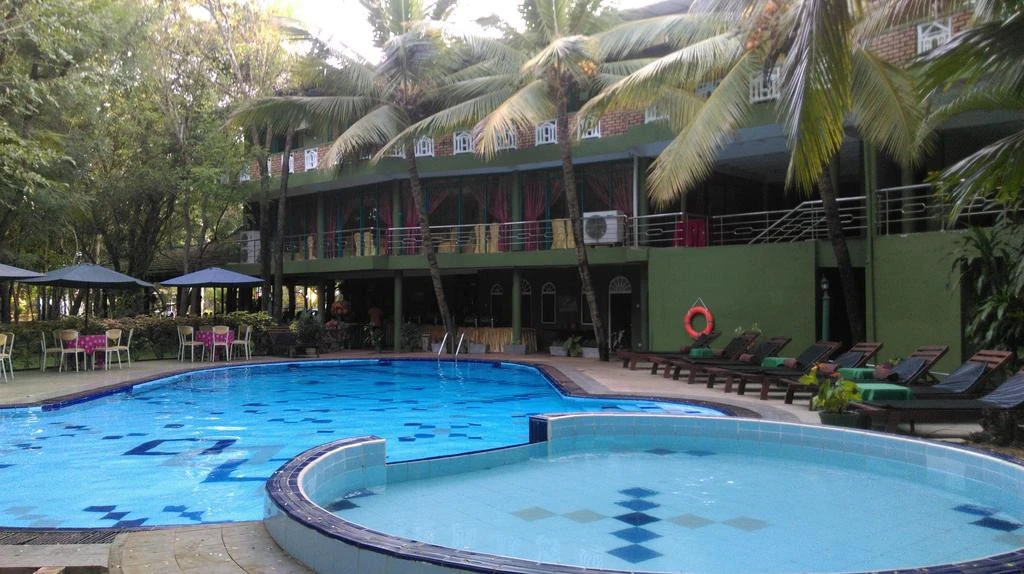 Pool