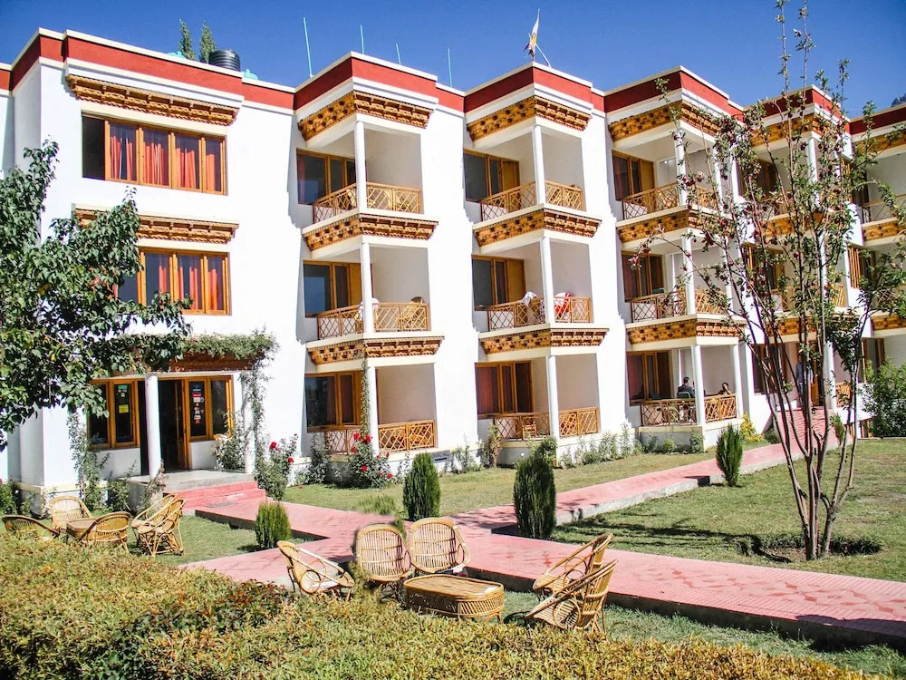 Hotel Karma Inn