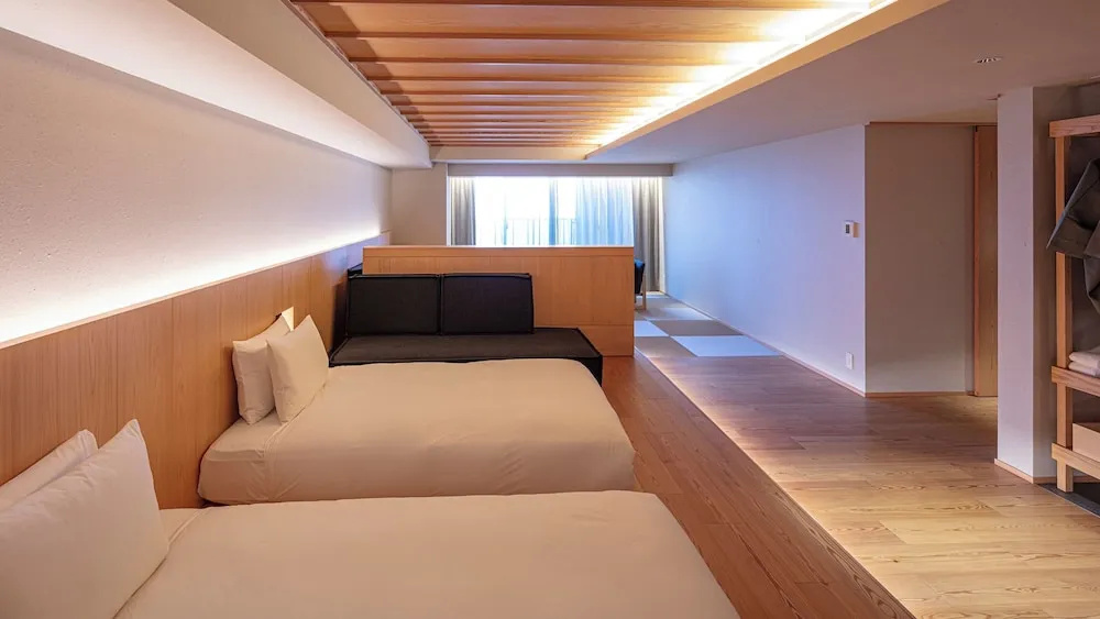 Premium Suite with balcony