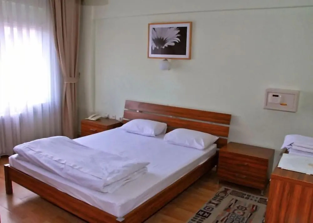 1 Bedroom Apartment with balcony
