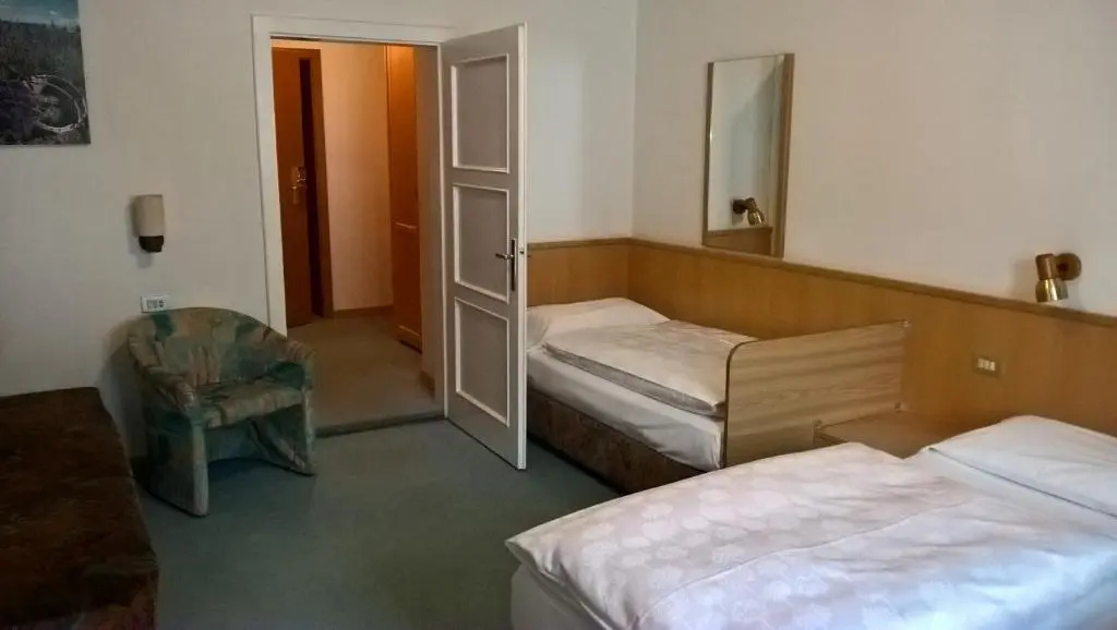 Hotel Rodes - Chambres