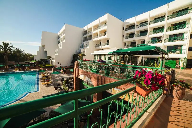 Balcony & Terrace
