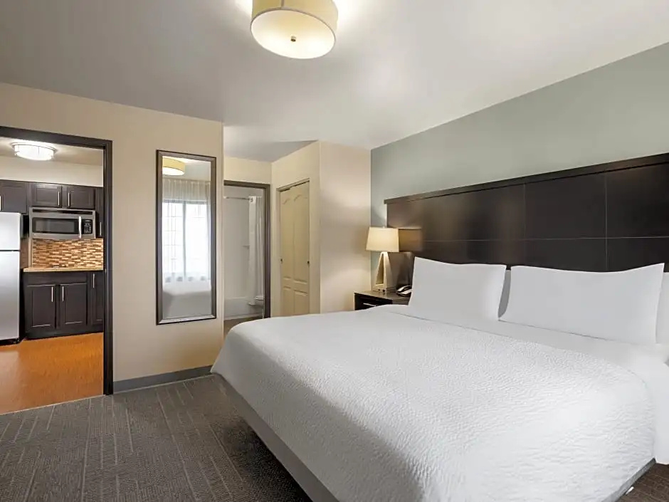 2 Bedrooms Sextuple Suite