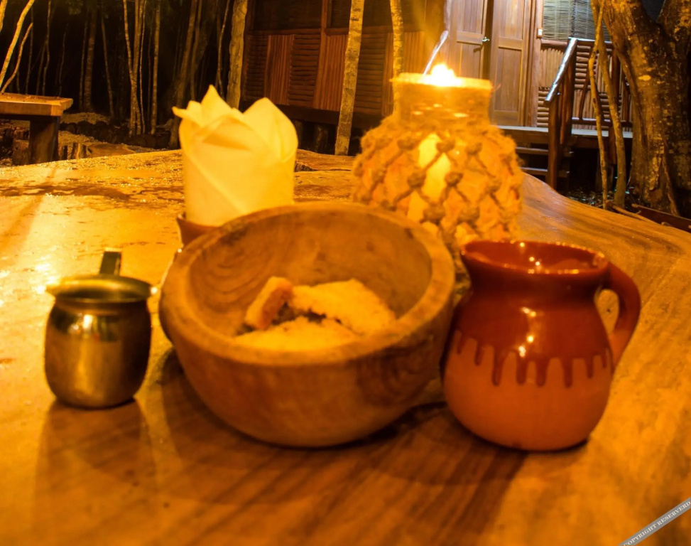 Food & Beverage