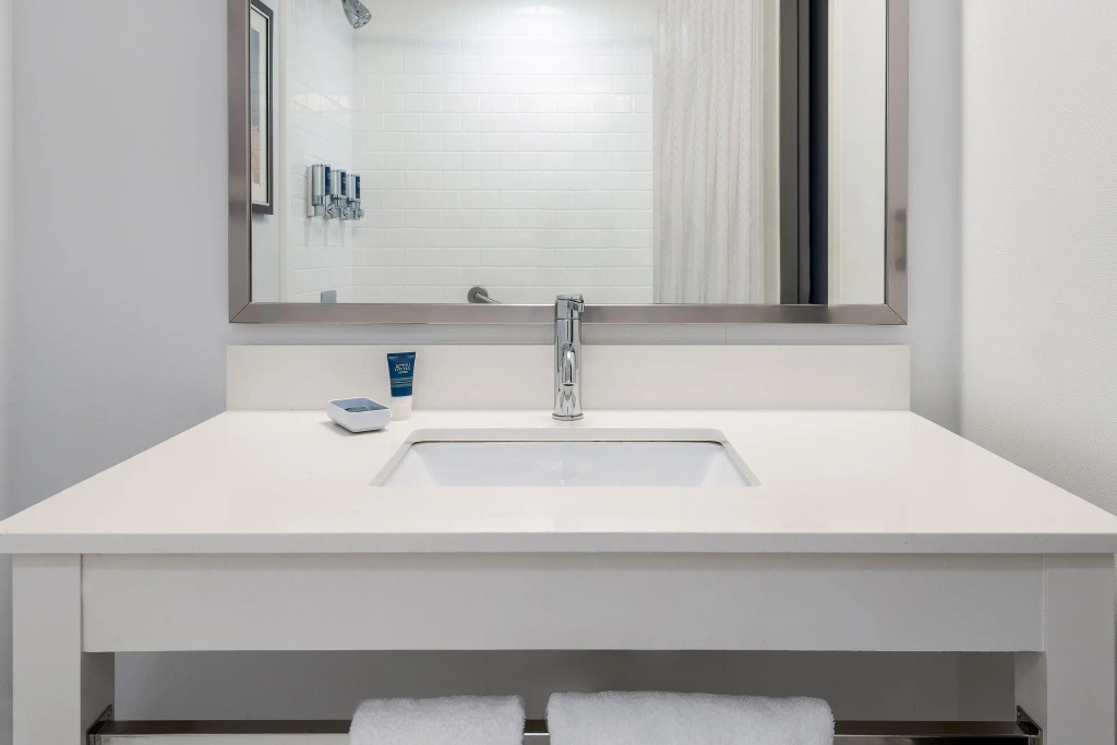 Four Points by Sheraton Huntsville Airport - Chambres