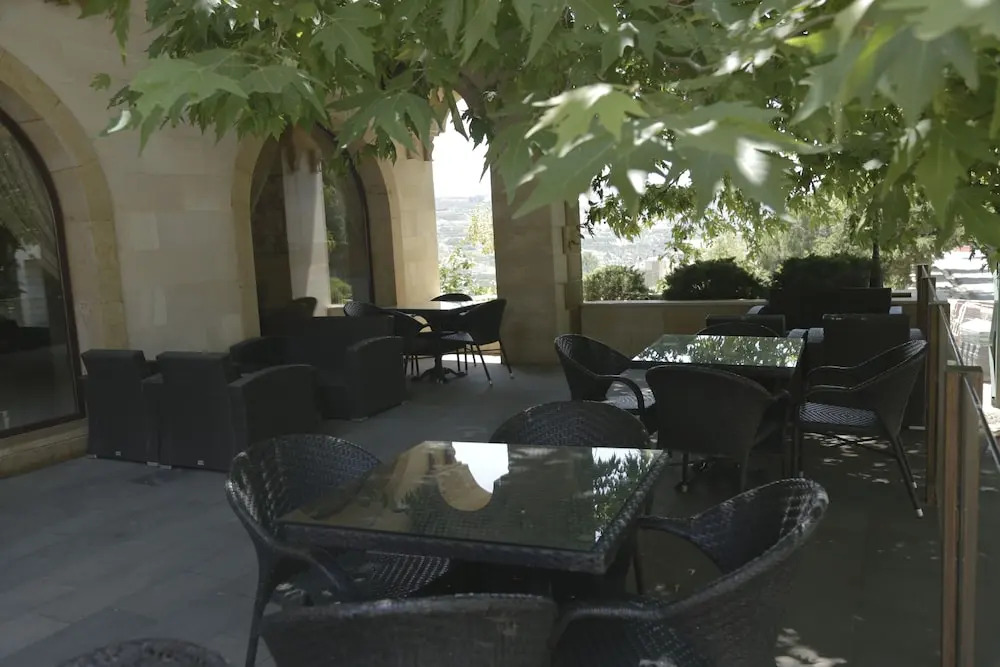 The Lodge Inn Hotel - фото 19