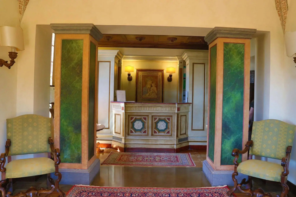 Hotel photo 2