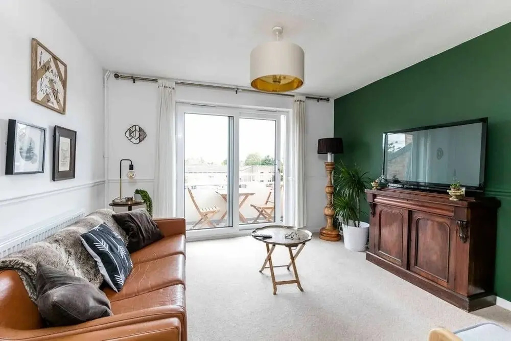 Stylish Bright Cambridge Home