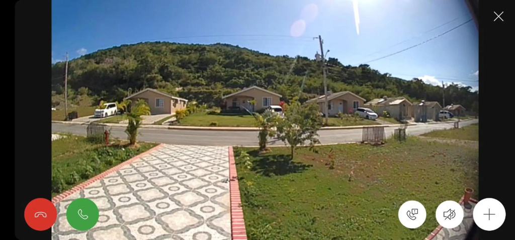 Luxury Manor 2 Bedroom /1 Bathroom House w/electric fireplace,