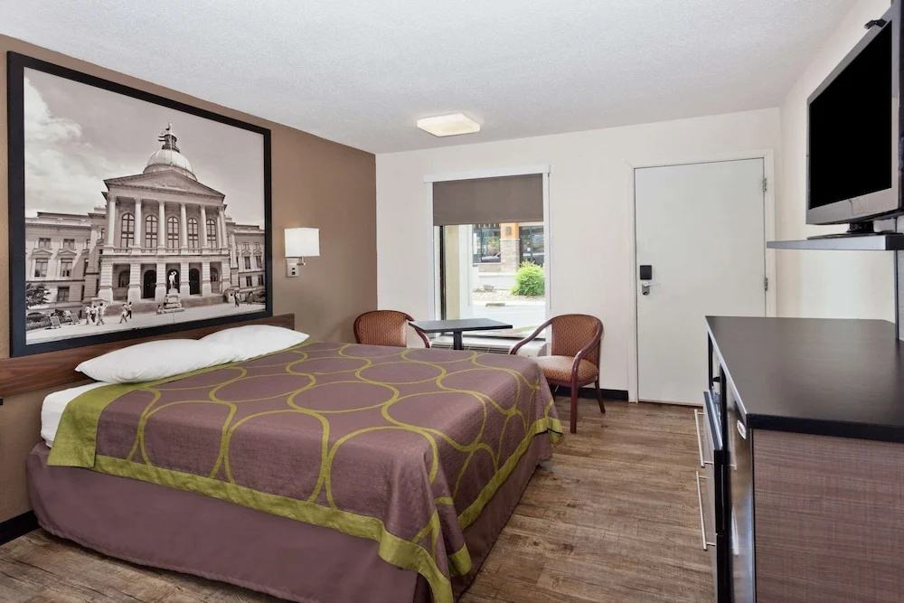Comfort room
