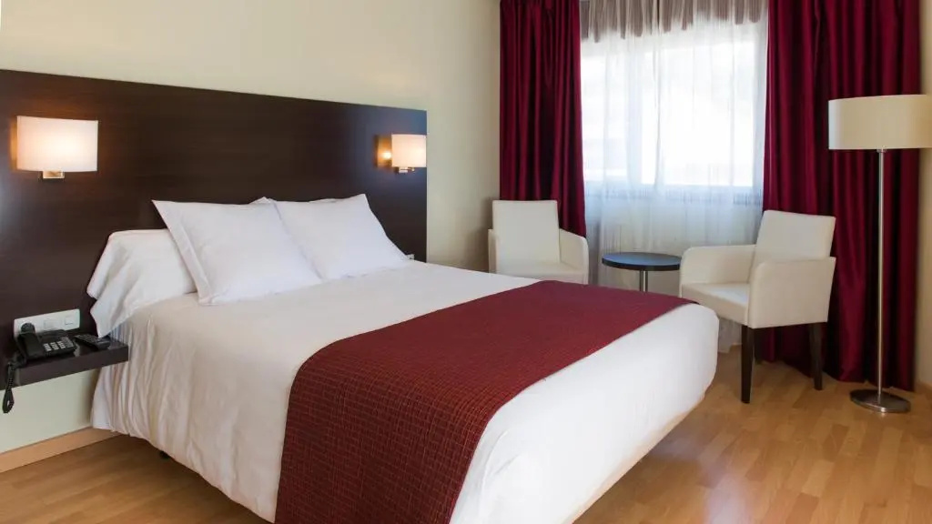 Hotel Santiago Apostol - Chambres
